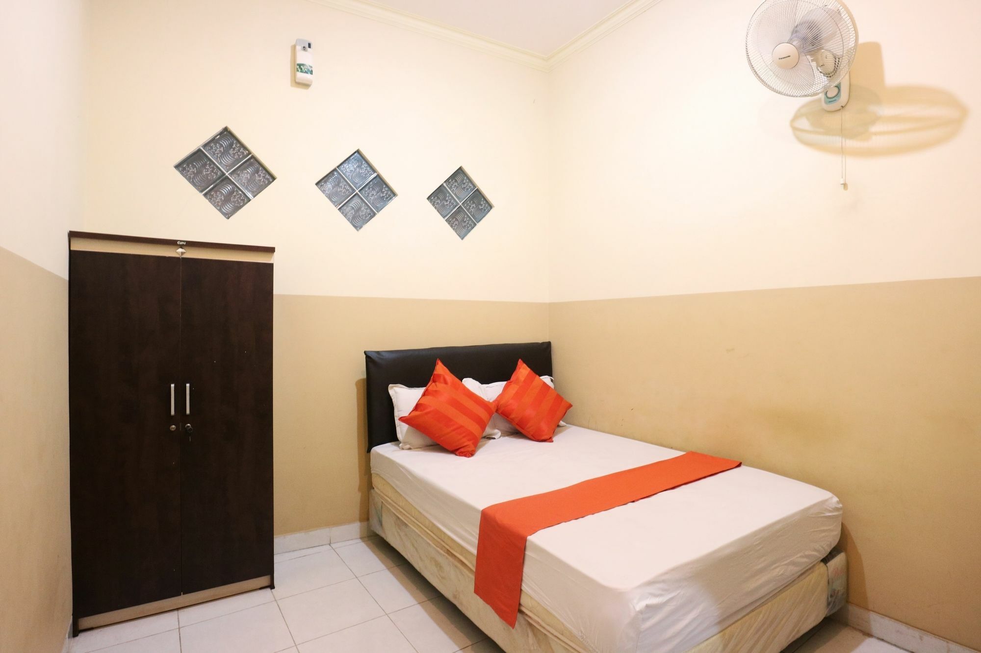 Hotel Syariah Walisongo Sorabaya Extérieur photo