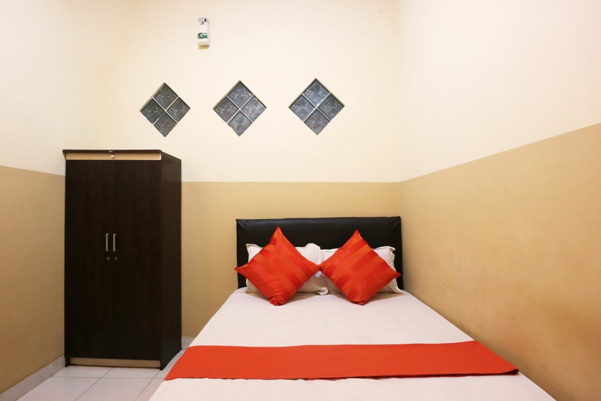 Hotel Syariah Walisongo Sorabaya Extérieur photo